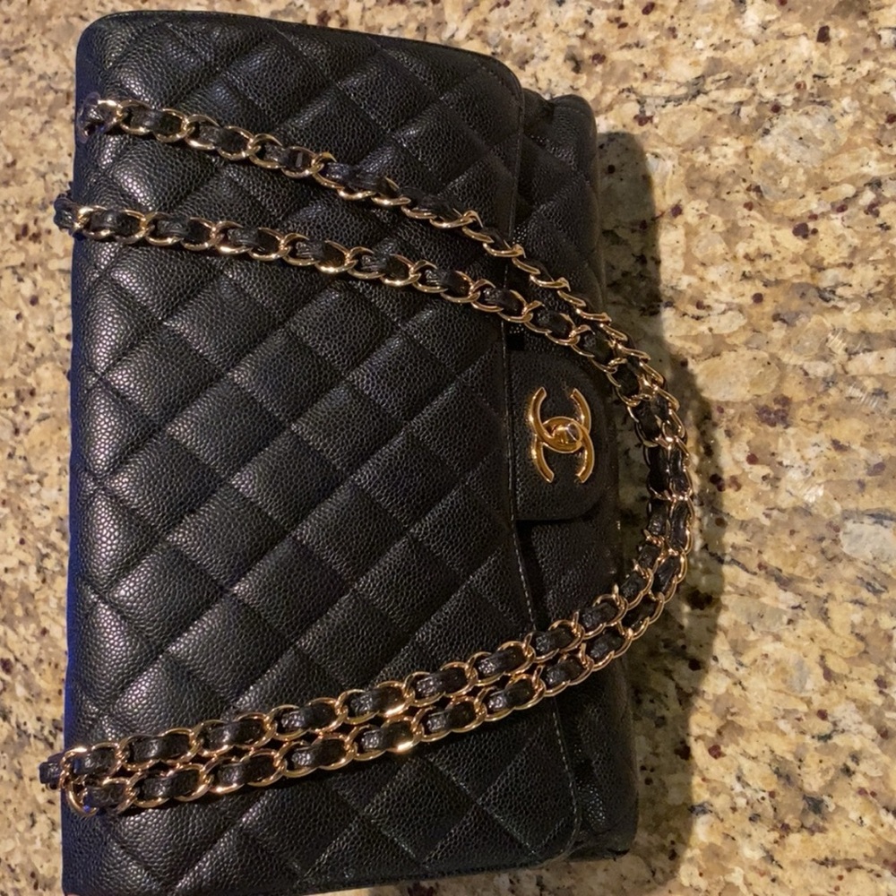 Grained Calfskin & Gold-Tone Metal
Black chanel maxi